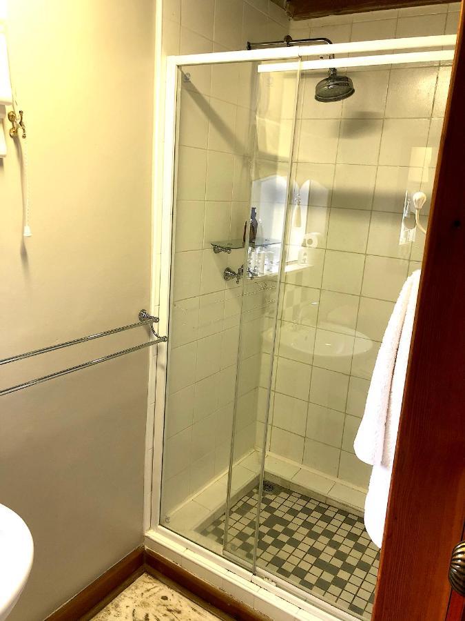 Cornerstone B&B Kroonstad Bagian luar foto